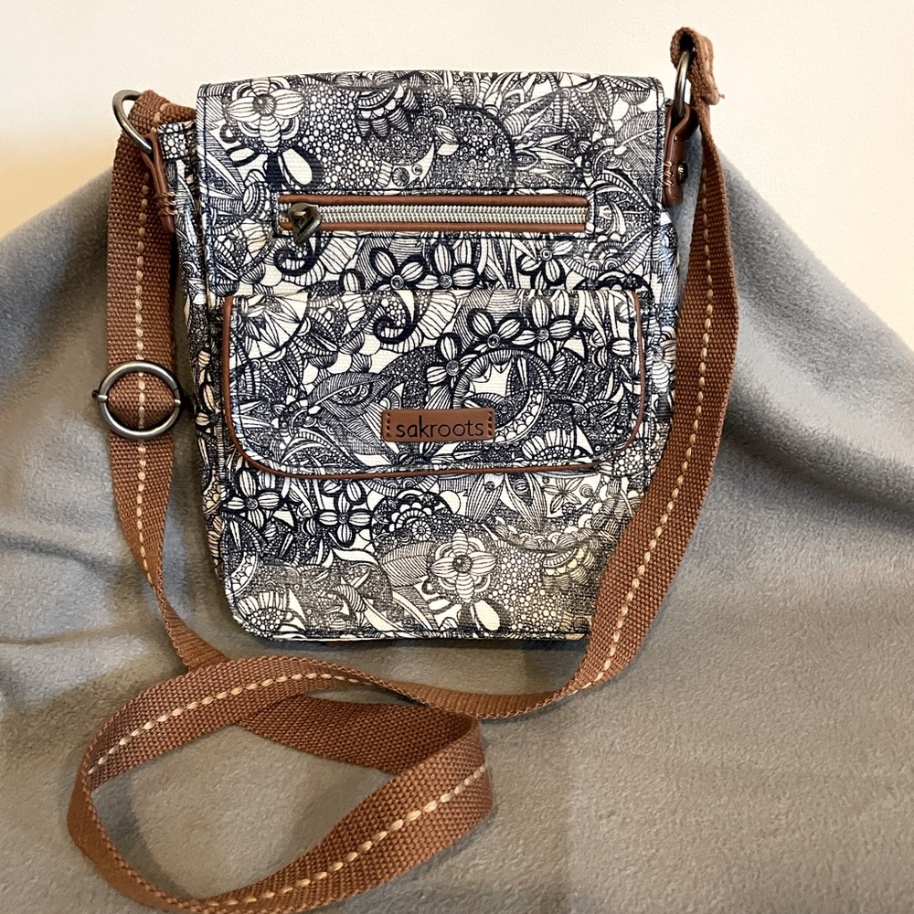 Cute dark blue paisley Sakroots crossbody